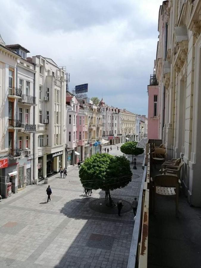 Guest Rooms Super Center Plovdiv Perfect Location المظهر الخارجي الصورة